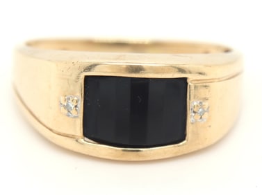 10kt Yellow gold black onyx ring