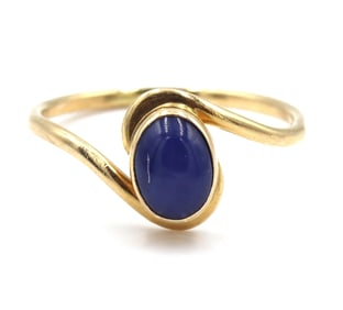 14kt Yellow gold Linde star sapphire ring