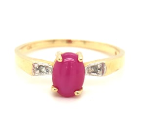 10kt Yellow gold oval cut Line star ruby ring