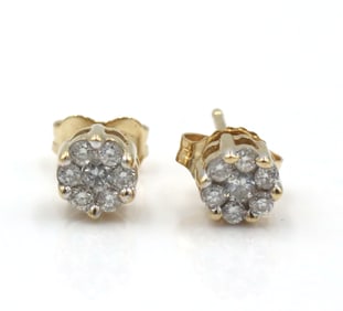 14kt Yellow gold 0.25ctw diamond cluster flower stud earrings