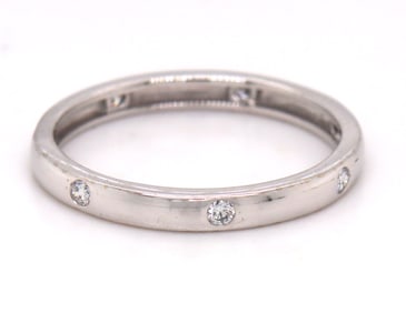 14kt White gold diamond Scattered band