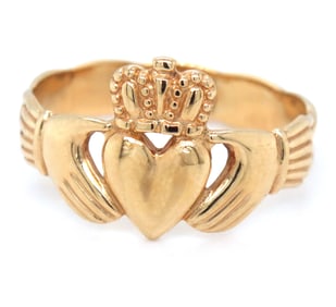 10kt Yellow gold Claddagh ring