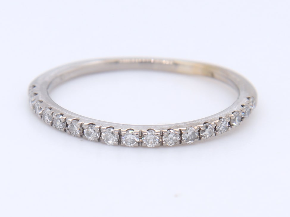 Sparkling White Gold 1/6ctw Round Brilliant Cut Diamond Prong Set Band (1 of 4)