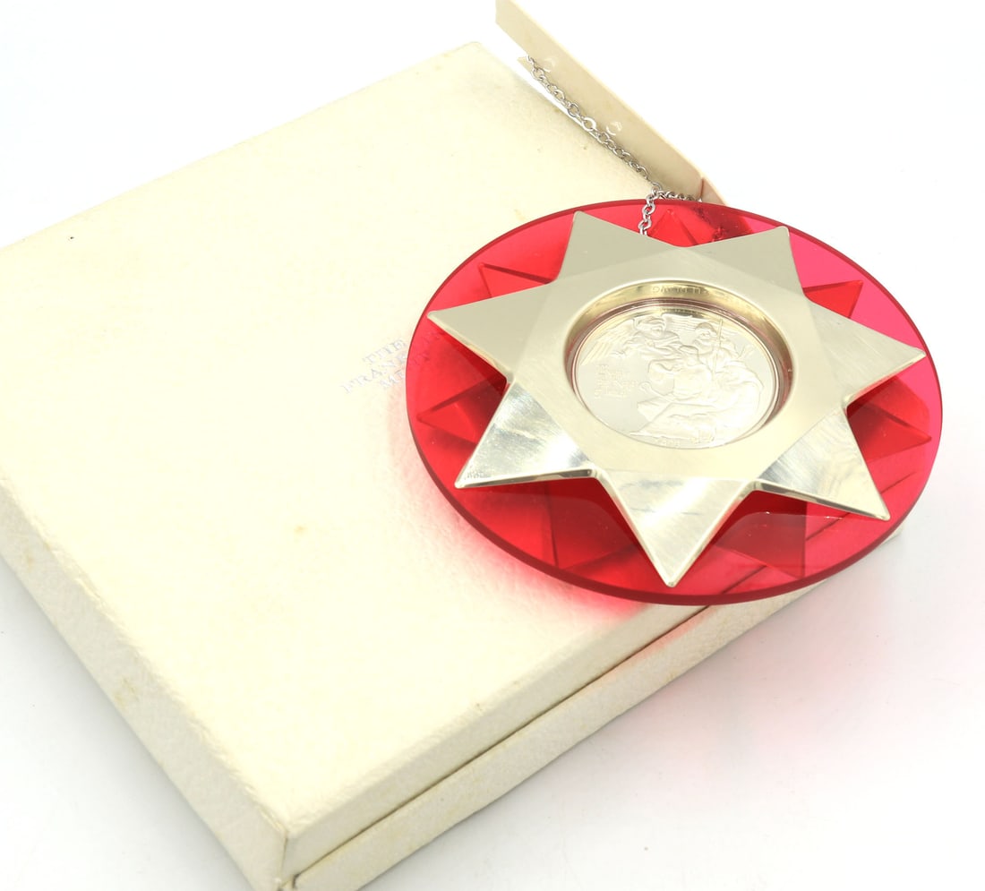 1972 Christmas Decoration ornament (1 of 5)