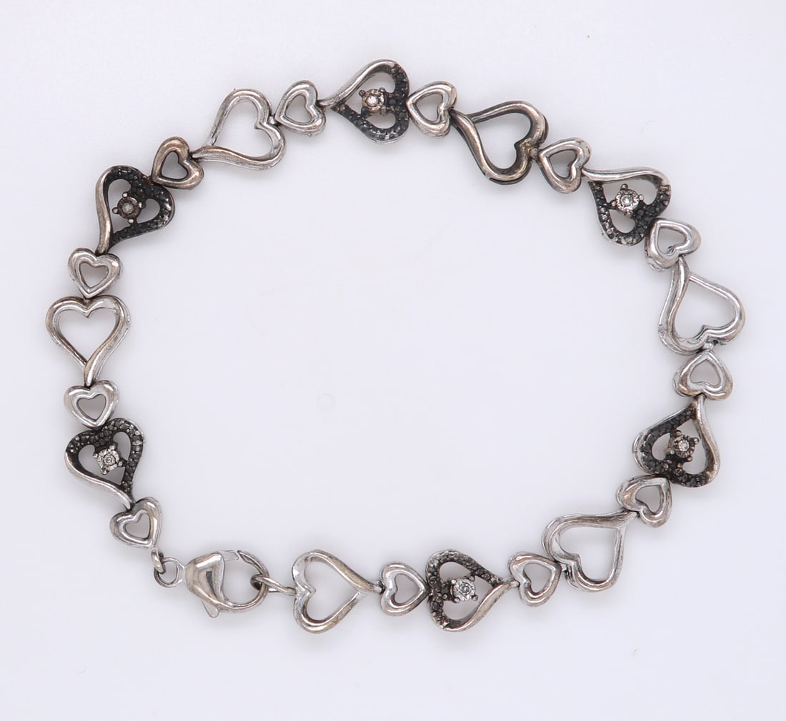 Vintage 925 Sterling Silver Heart Shaped Link Bracelet (1 of 4)