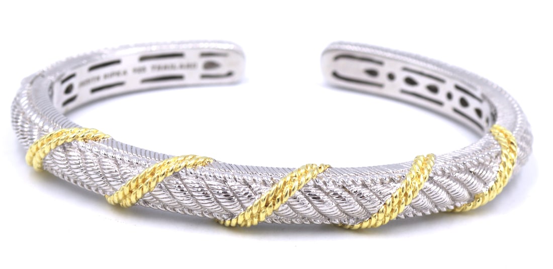 925 Sterling silver Judith Ripka cuff bangle: 925 Sterling silver Judith Ripka cuff bangle. Total weight of bangle 27.1 grams.