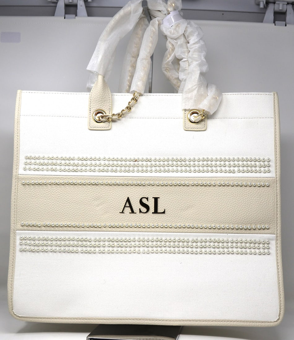 Abbott Lyon white and beige Pearl canvas resort bag (1 of 6)