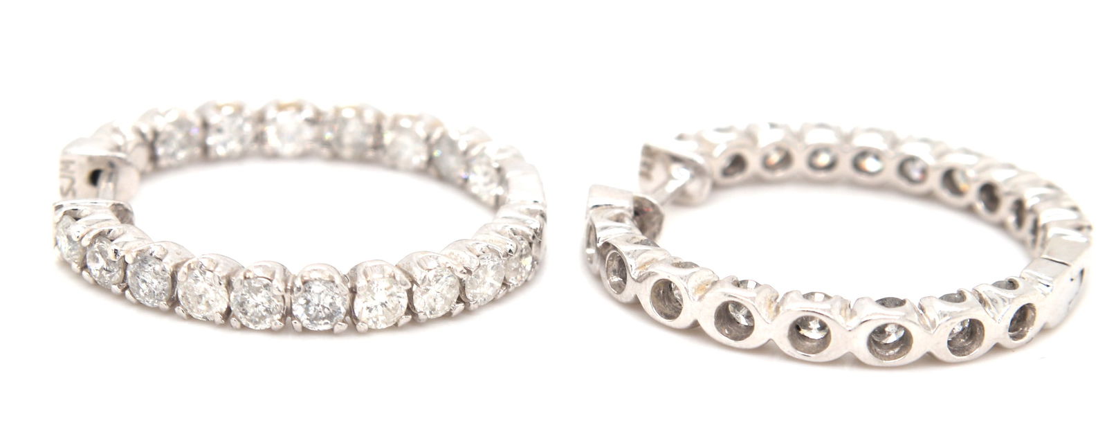 14kt White gold 3cts round brilliant cut inside-out diamond hoop earrings - 4