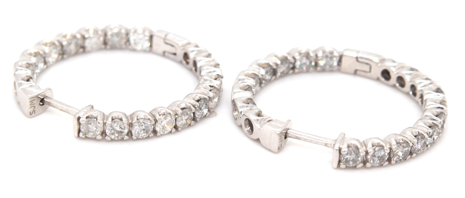 14kt White gold 3cts round brilliant cut inside-out diamond hoop earrings - 5