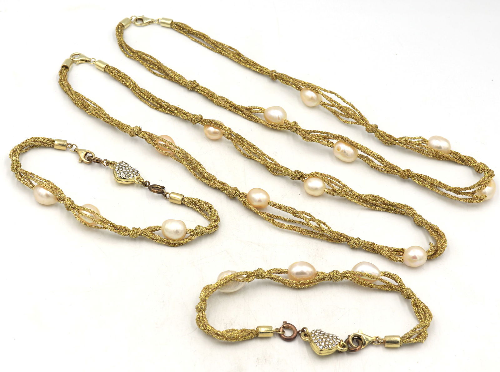 Lot of costume jewelry (1 of 6)