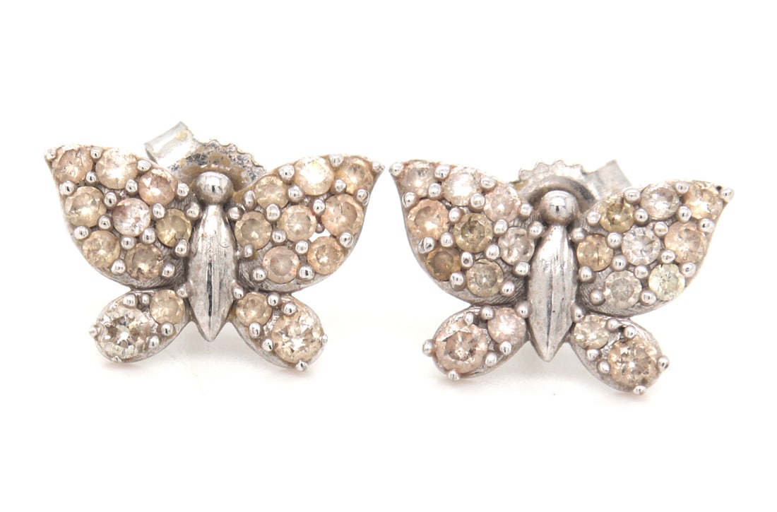 10kt White gold diamond stud earrings (1 of 4)