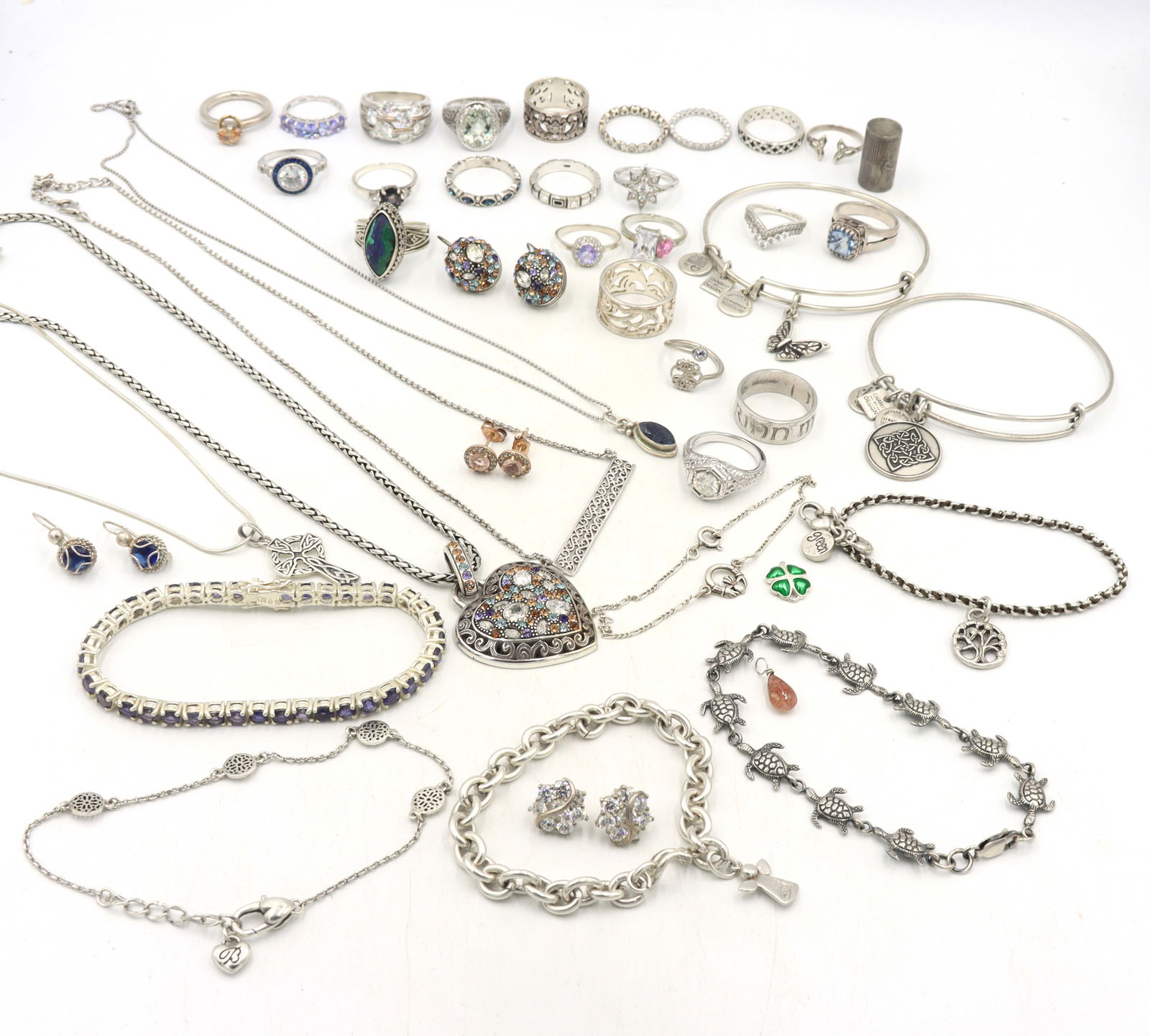 Big group lot of Vintage 925 sterling silver miscellaneous jewelry (1 of 18)