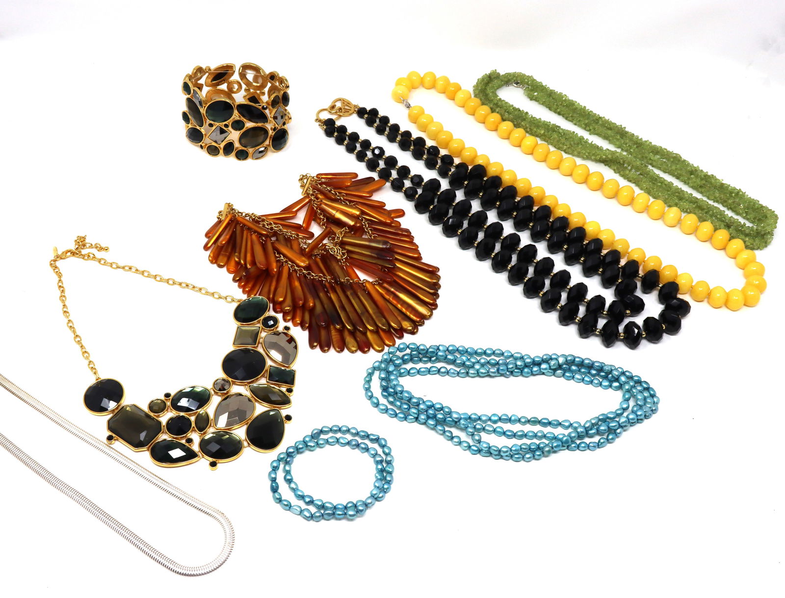 Group lot of Costume and fashion Jewelry (1 of 10)