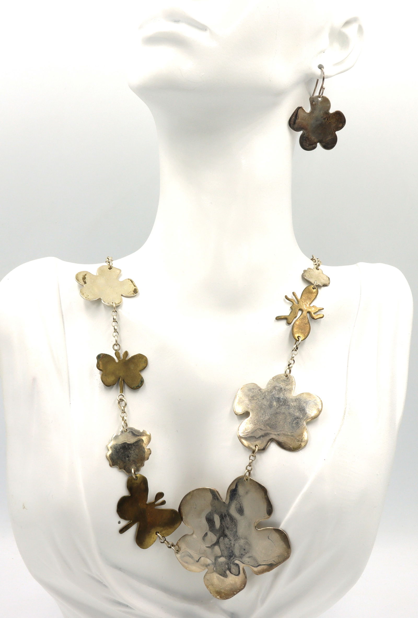 Set of Vintage 925 sterling silver necklace and dangle earrings (1 of 10)