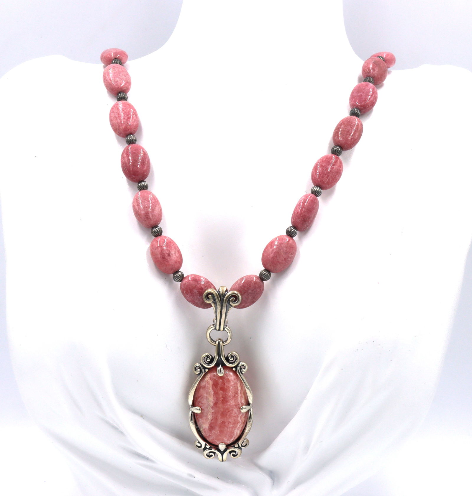 Gemstone beaded necklace with pendant (1 of 5)