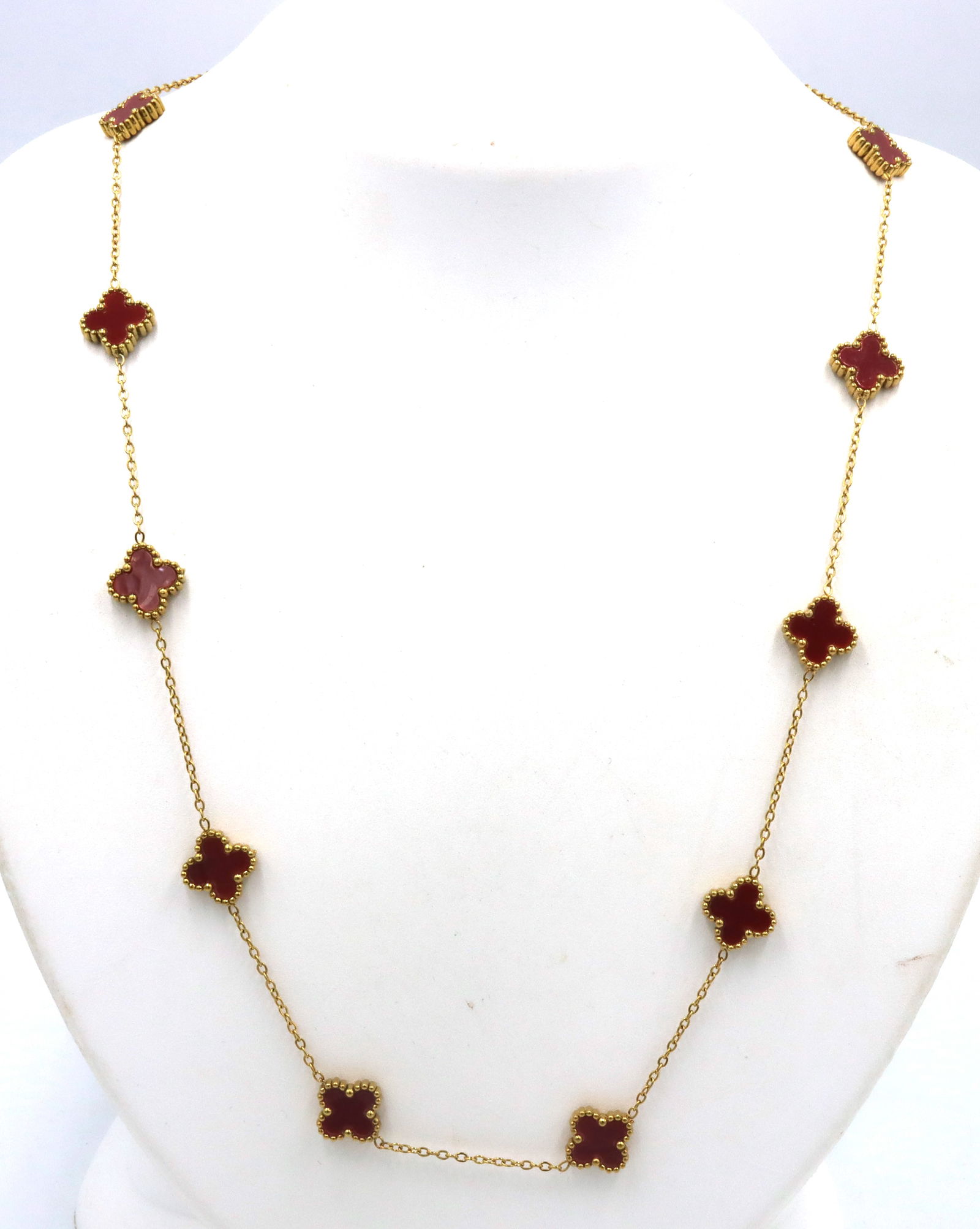 Gold plated clover station adjustable necklace: Gold plated clover station adjustable 25-30 inch necklace. The total weight of the necklace is 16.4 grams.