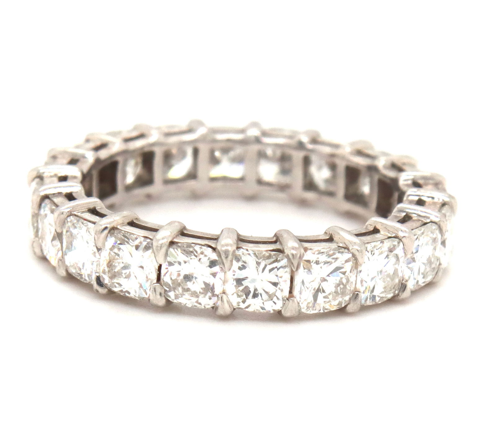 Platinum 4.05ctw cushion cut diamond band (1 of 4)