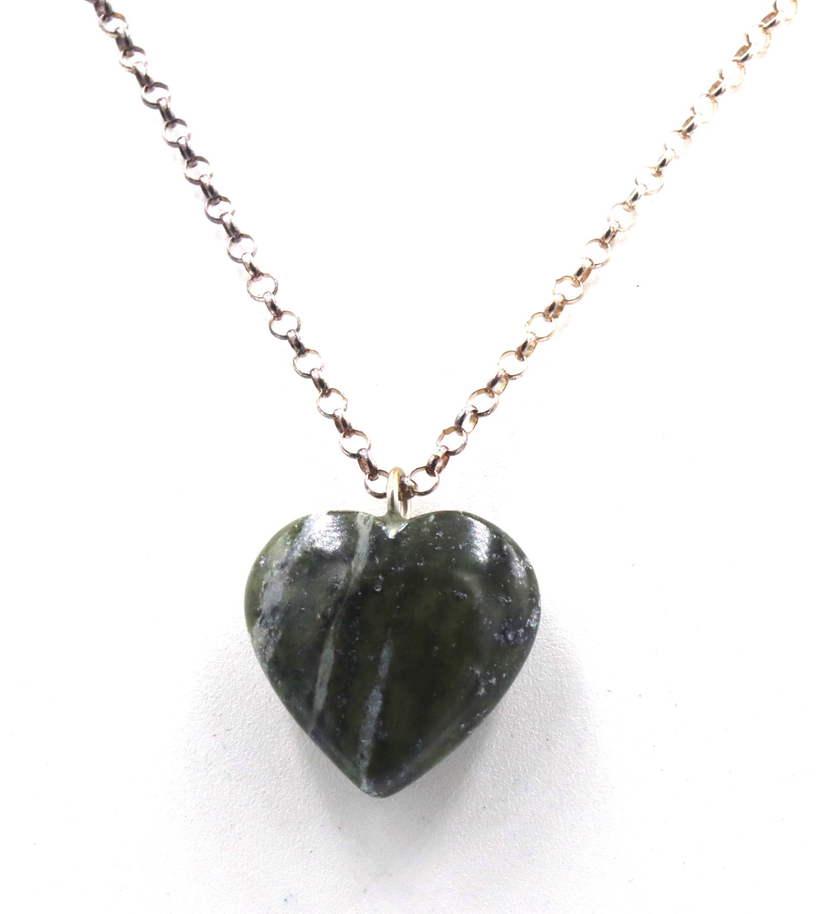 925 Sterling silver heart shaped gemstone pendant on chain (1 of 5)