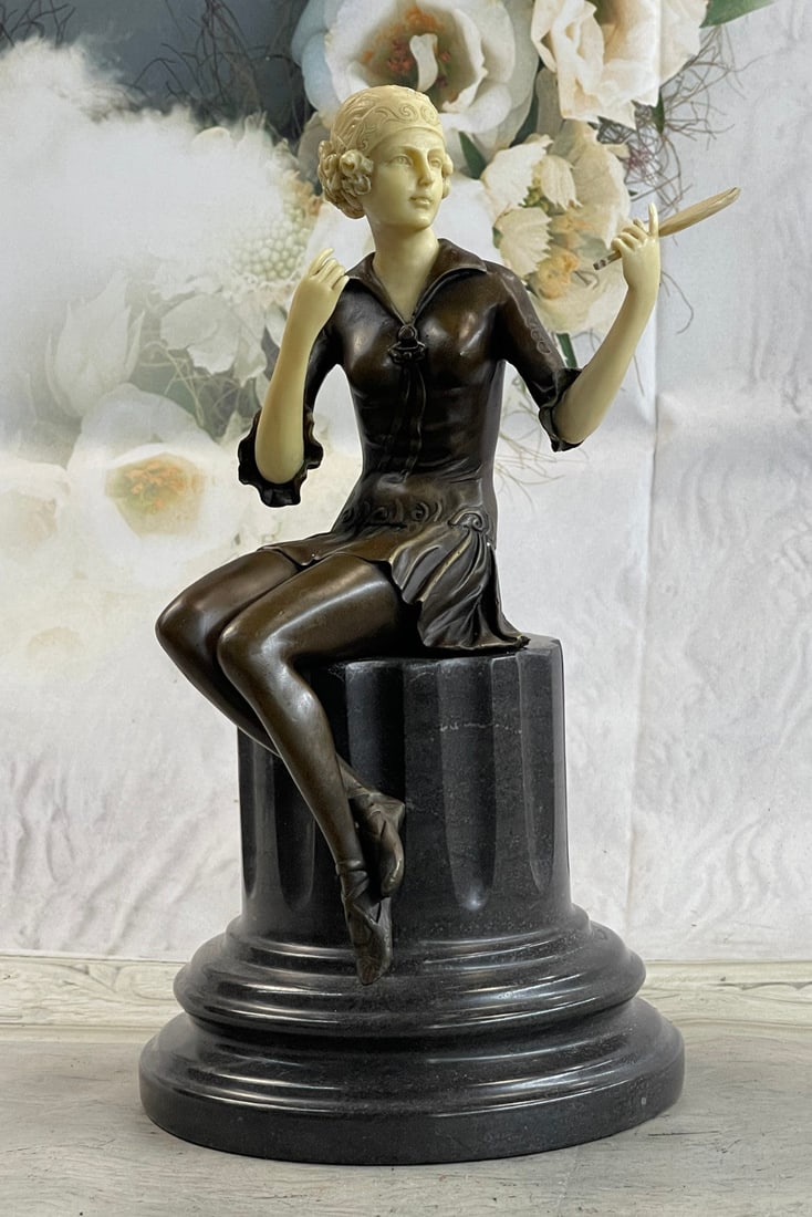 Jazz Model Actress Bronze Sculpture: They were considered to be the New Breed of young women. The troublesome youth flaunted unacceptable behavior. The end of World War I gave birth to these party-loving, swing dancing, free spirits. Thi