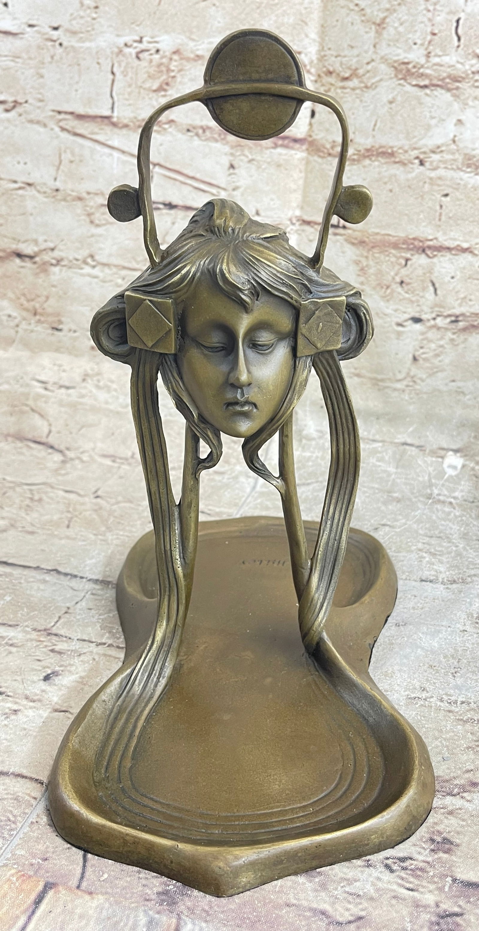 Jewelry Tray, Soap, Business Card Bronze Statue: Wonderful Art Nouveau Jewelry Tray, Soap Tray, or Business Card Tray. Beautiful sensuous lady with the sun over her head. This bronze was cast using the lost cast method. Dimensions: Height 10 X Width