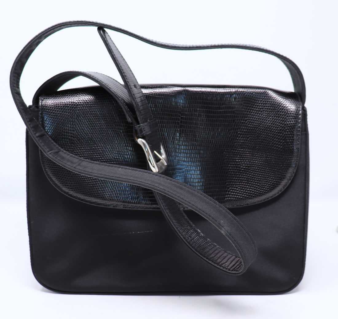 Preowned Talbots Black Fabric purse: Preowned Talbots Black Fabric Crossbody purse. Made in Italy. 10"Lx7"H