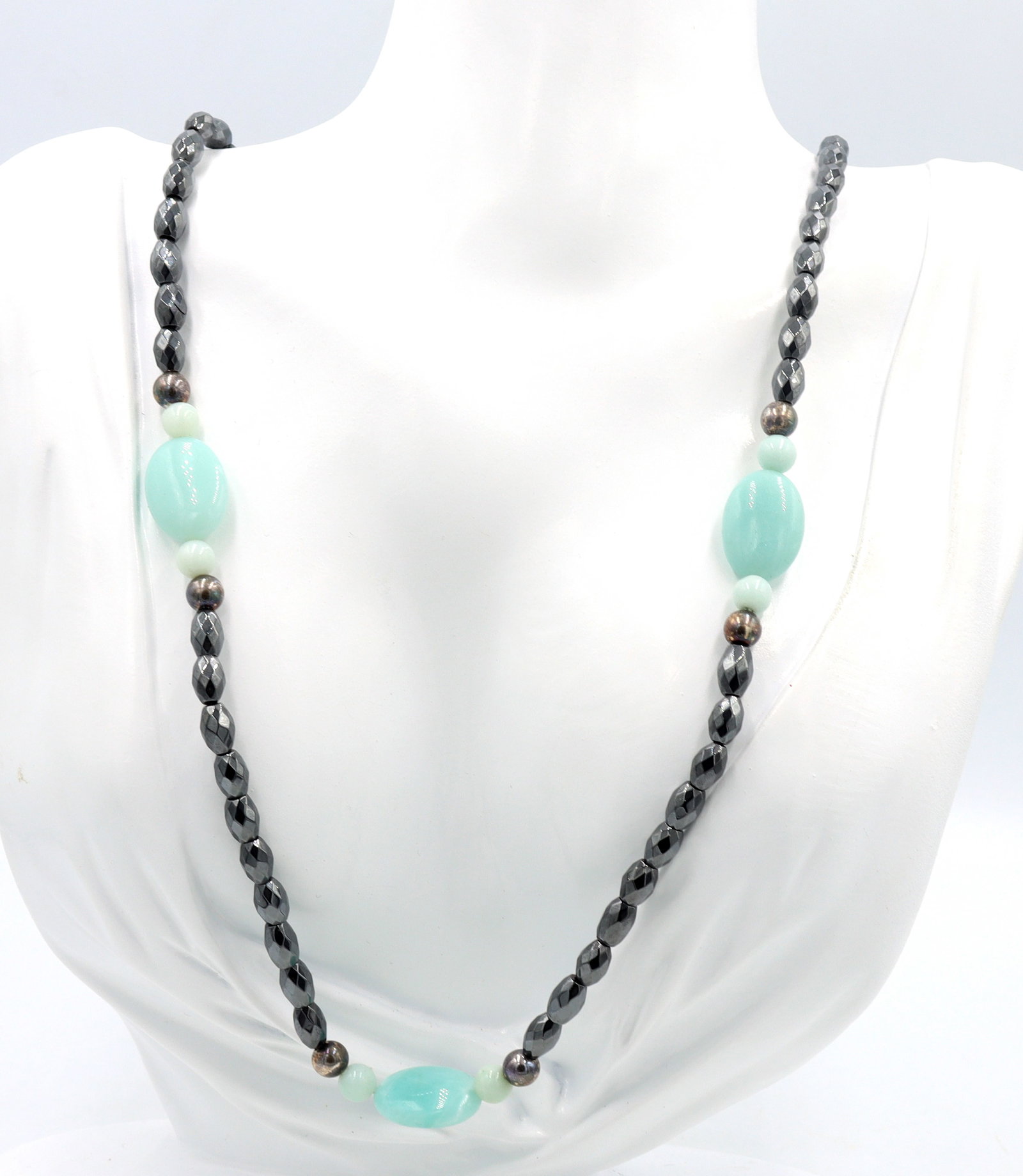 Hematite and beads long necklace (1 of 5)