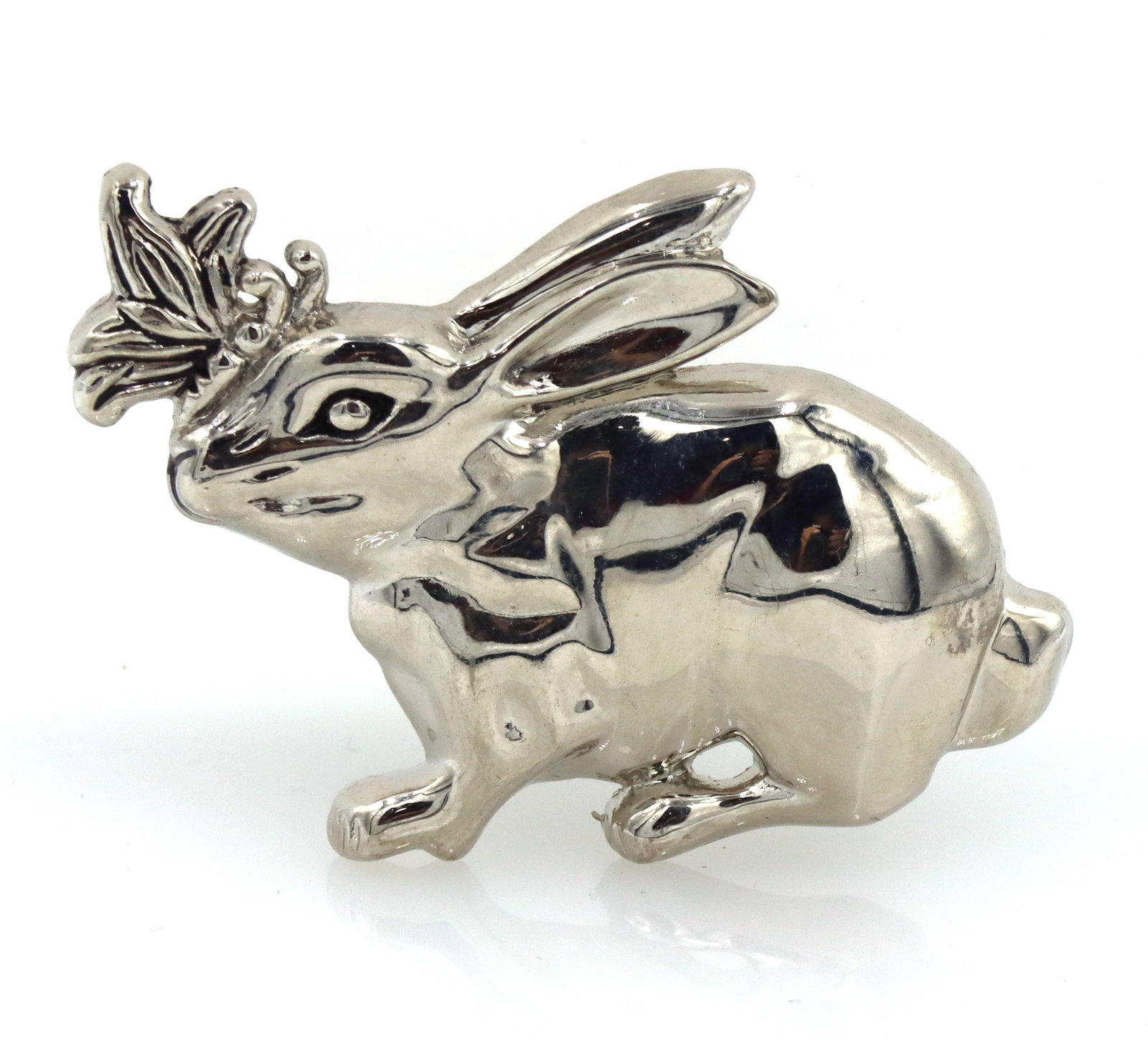 Vintage 925 sterling silver signed Rabbit clip: Vintage 925 sterling silver signed Rabbit clip. The total weight of the clip is 17.2 grams.
