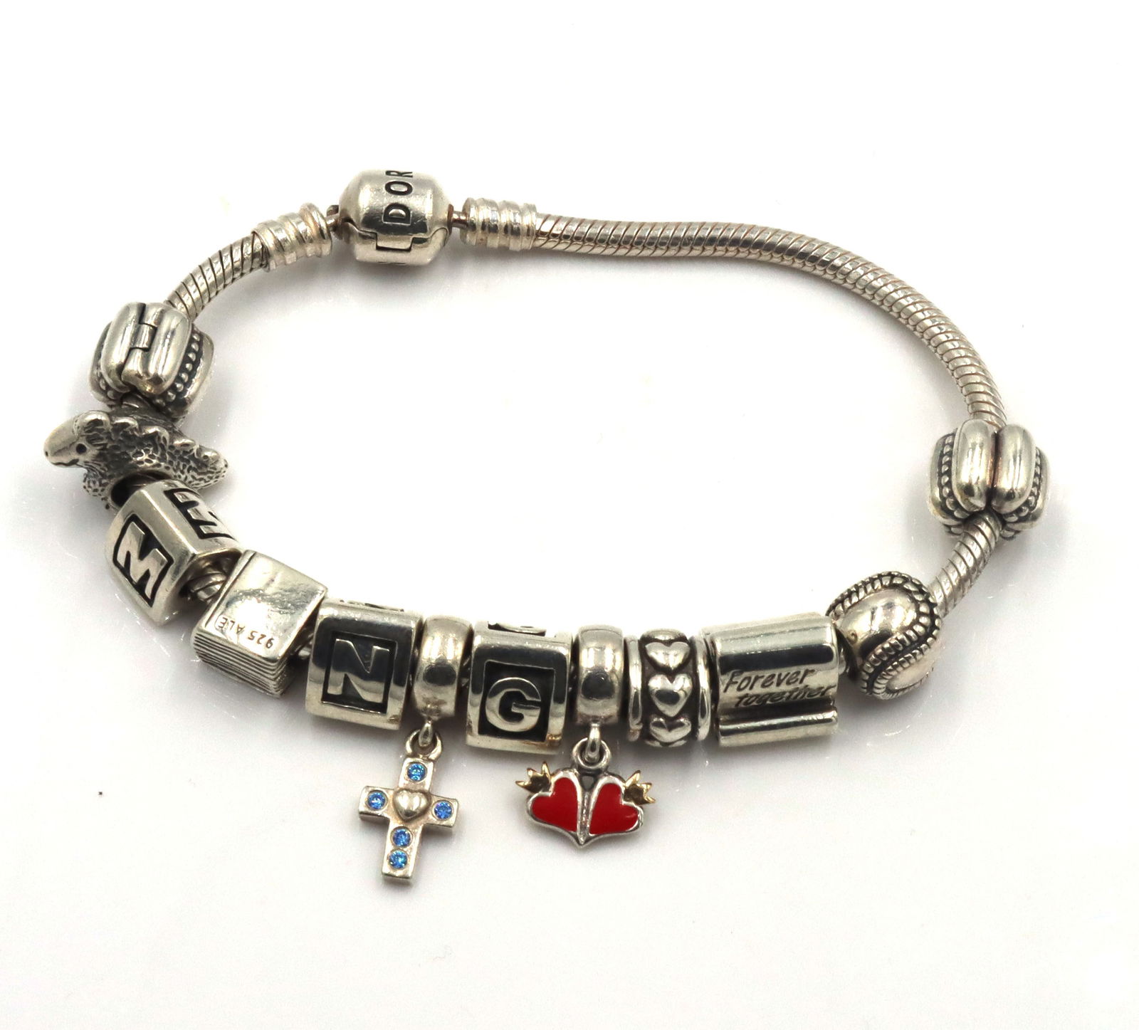 Pandora bracelet with charms in 925 sterling silver (1 of 7)