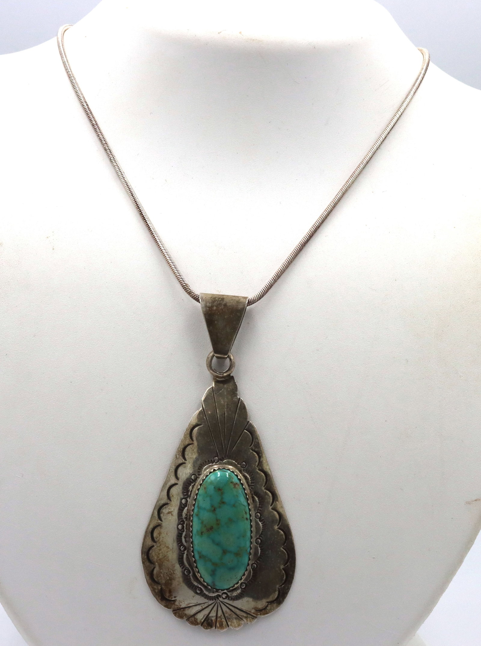 925 Sterling Silver Large Vintage Native Amewrican Turquoise Pendant with Italian Chain (1 of 5)