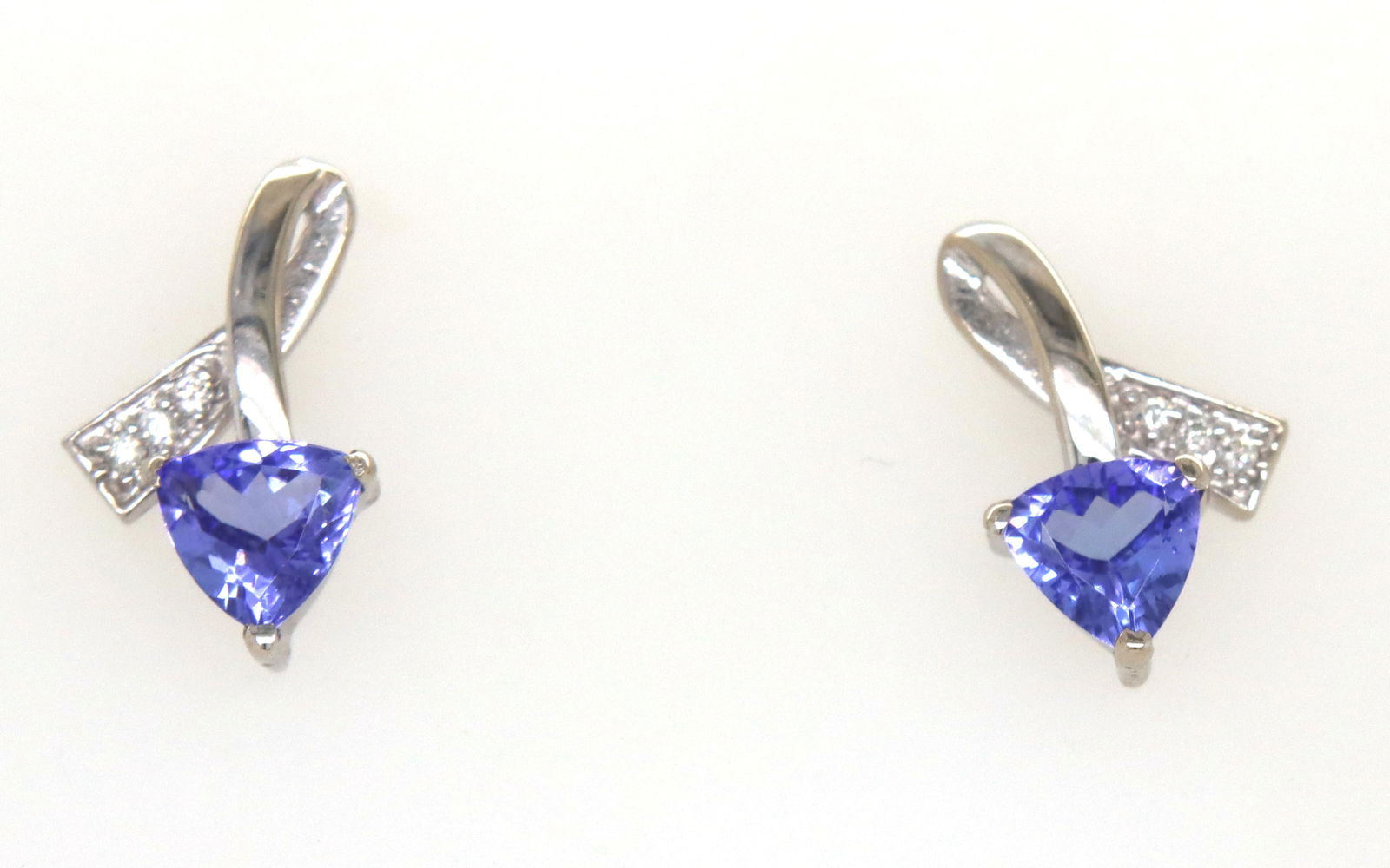 14kt White gold Trillion tanzanite and diamond stud earrings (1 of 4)