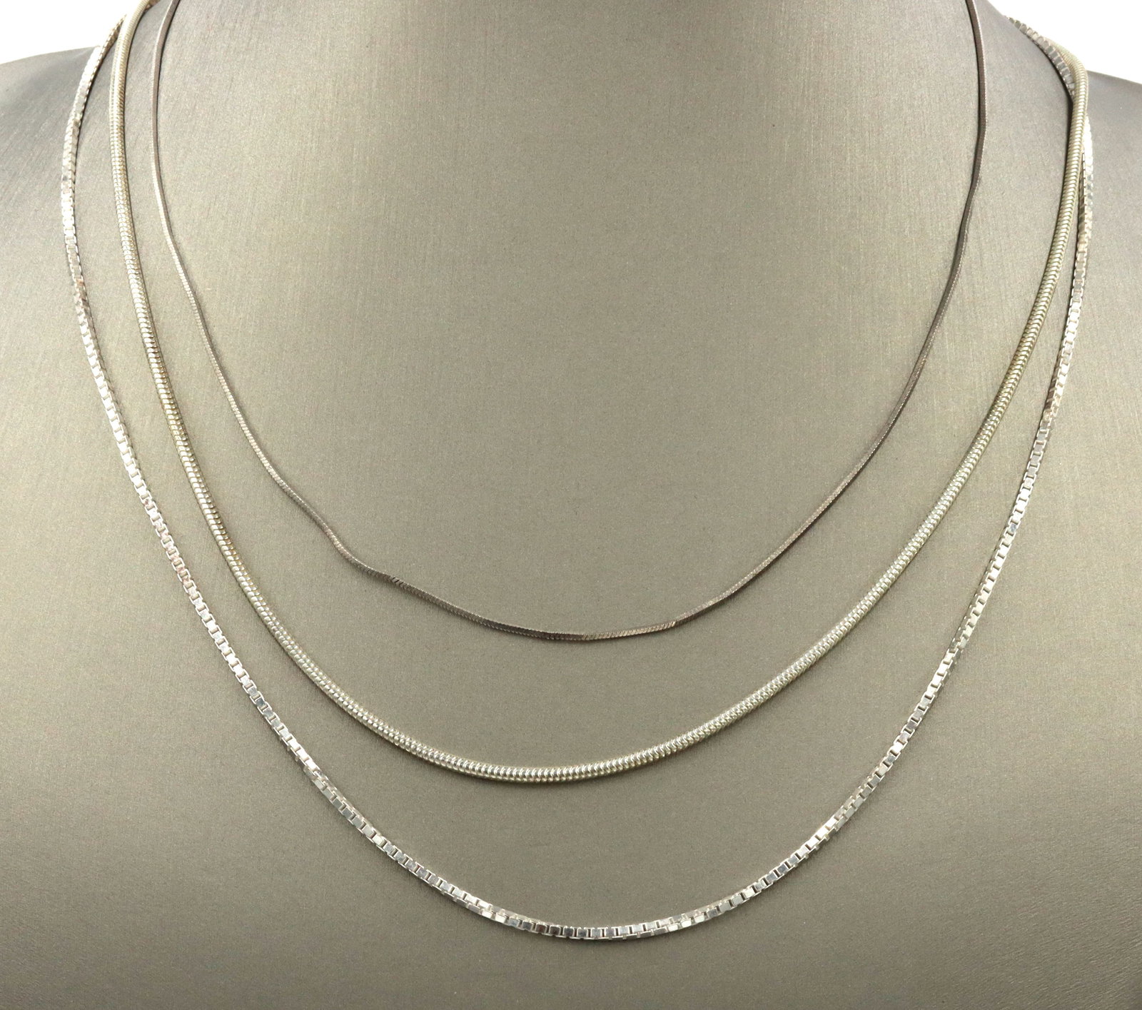 Group lot of 3 vintage 925 sterling silver chains (1 of 5)