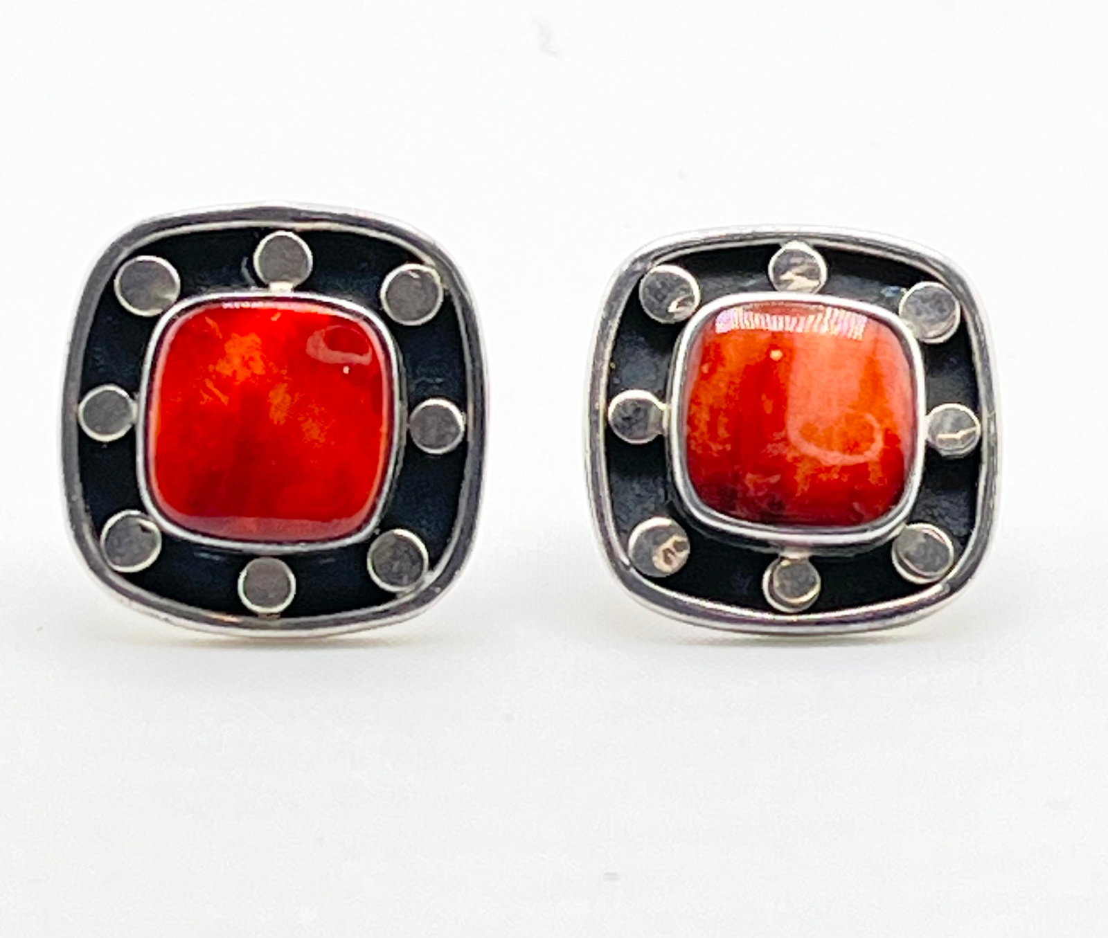 925 Sterling Silver Square Spiny Oyster Adorned With Small silver Dots Earrings: 925 Sterling Silver Square Spiny Oyster Adorned With Small Silver Dots Earrings. 7.5 Grams