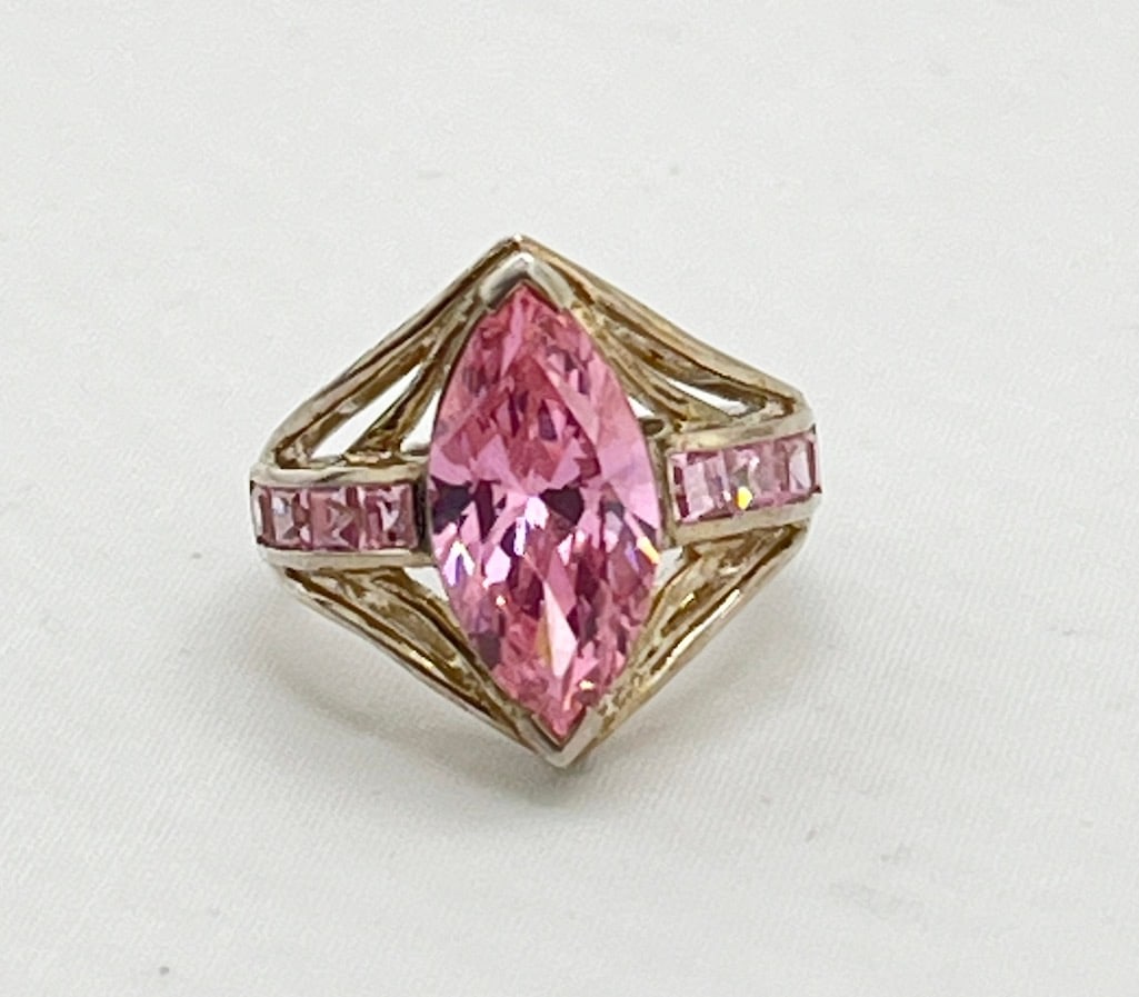 925 Sterling Silver Marquise Pink Ameythyst Ring (1 of 6)