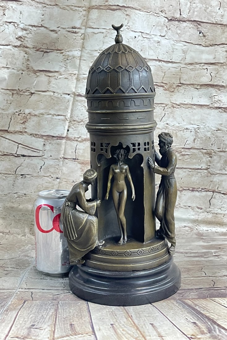 Nude Bronze Sculptyure - 2