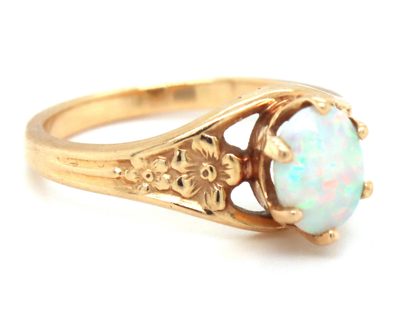 14kt Yellow gold opal ring - 2