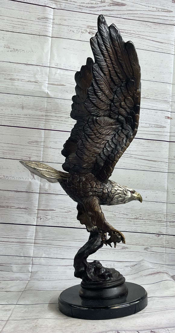 Eagle Catch Fish Bronze Sculpture - 7