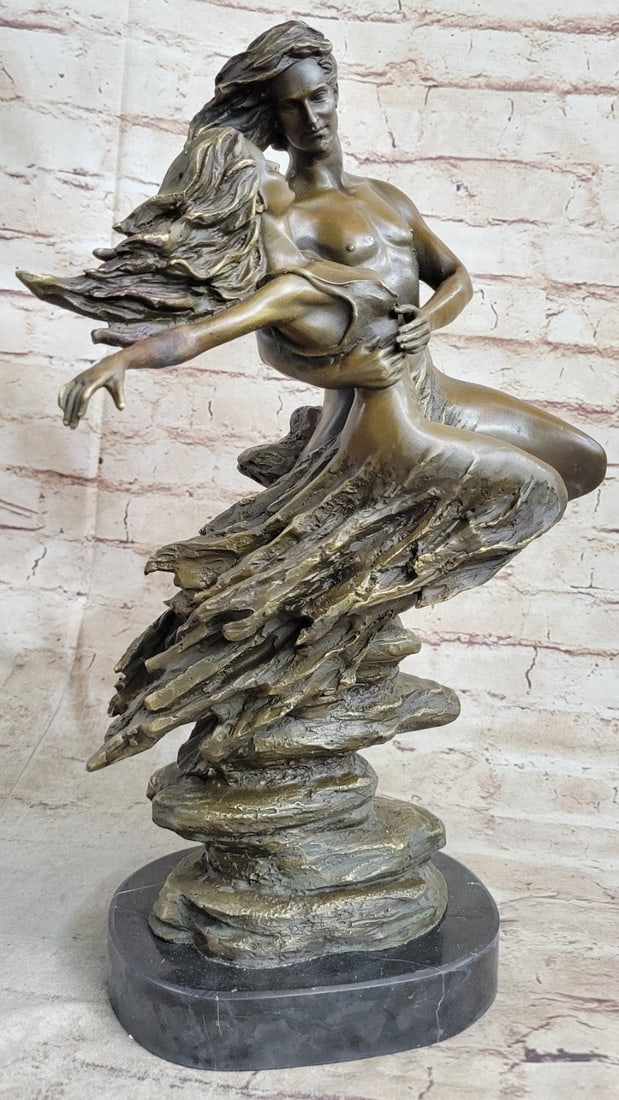 Modern Artwork Bronze Sculpture - 4