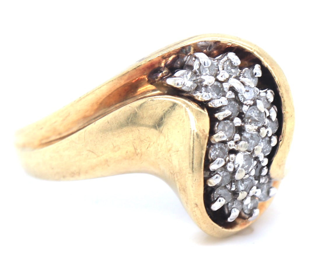 10kt Yellow gold diamond ring - 2