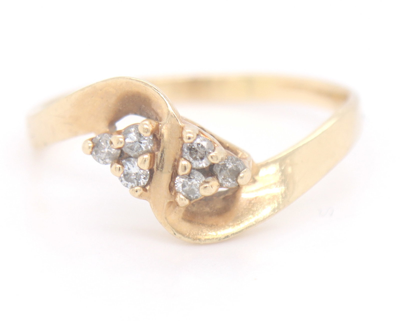 10kt Yellow gold diamond ring (1 of 4)