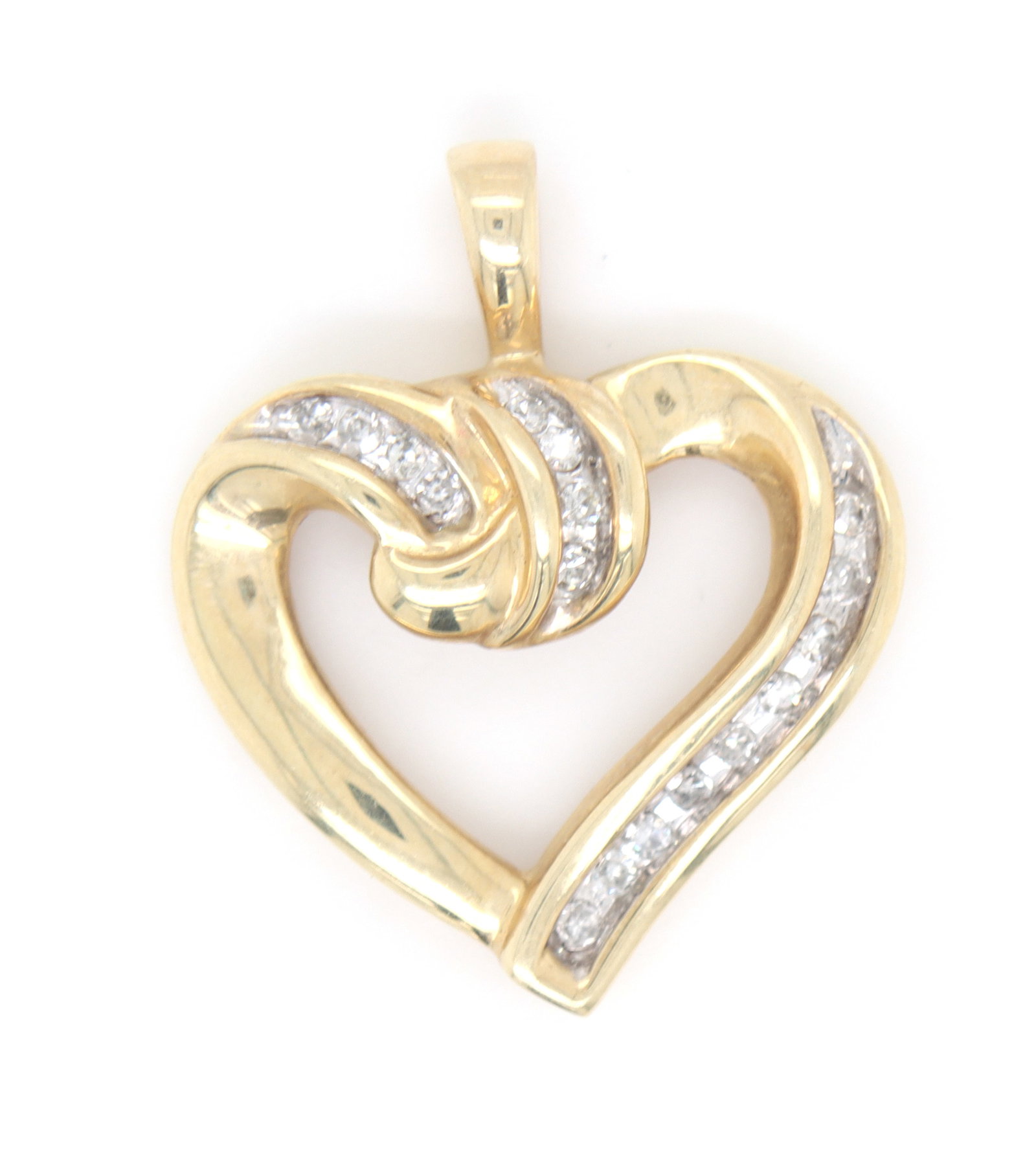 10kt Yellow gold heart shaped diamond pendant (1 of 4)