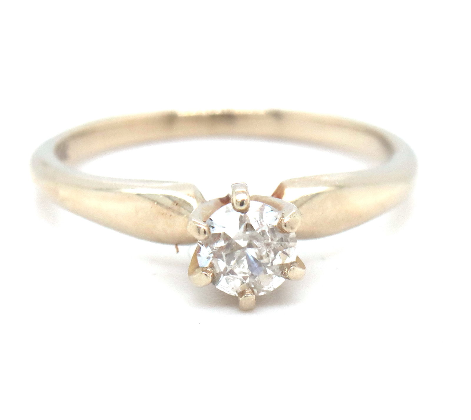 14kt White gold round brilliant cut diamond ring (1 of 4)