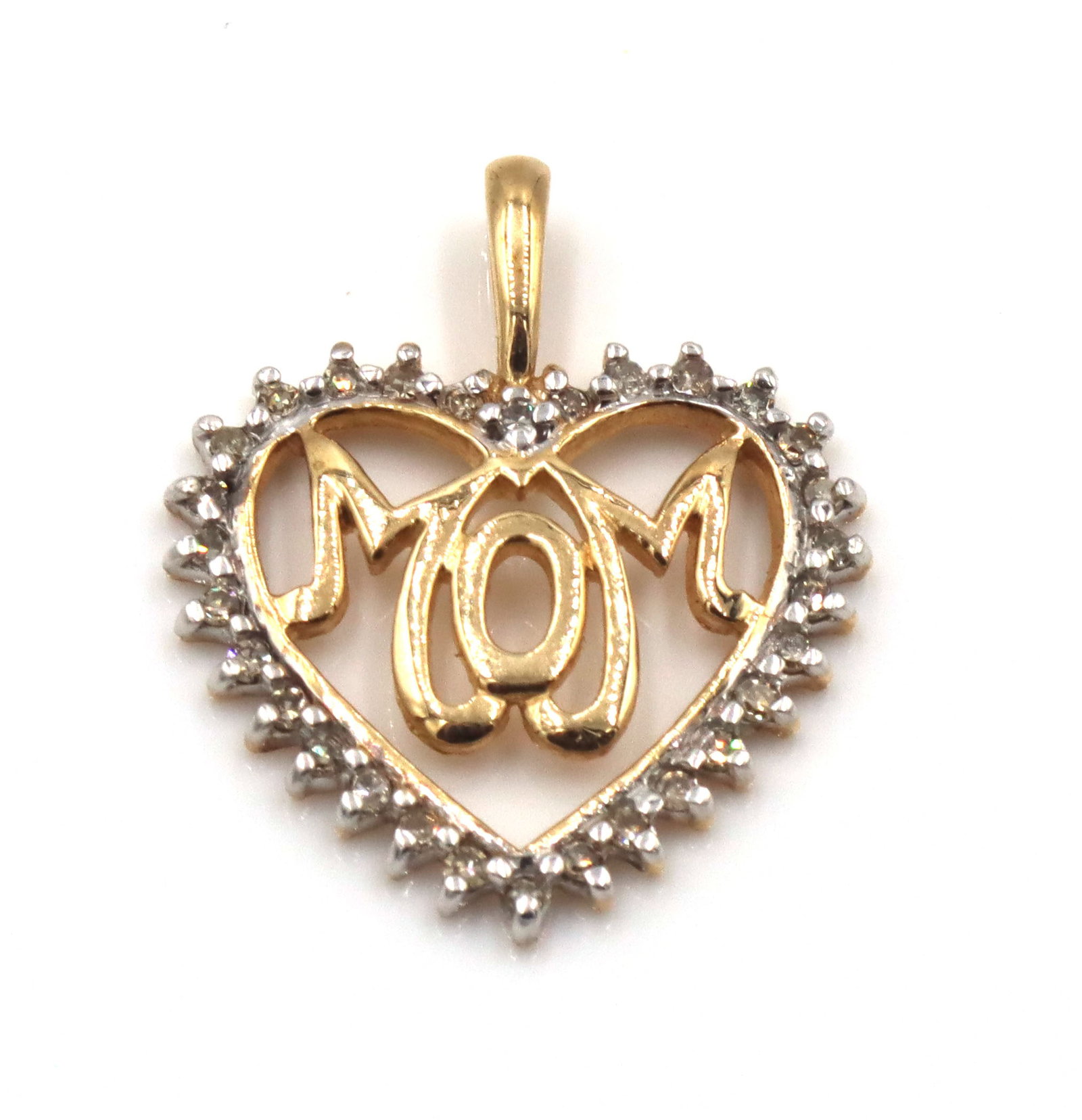 10kt Yellow gold heart shaped MOM diamond pendant (1 of 3)