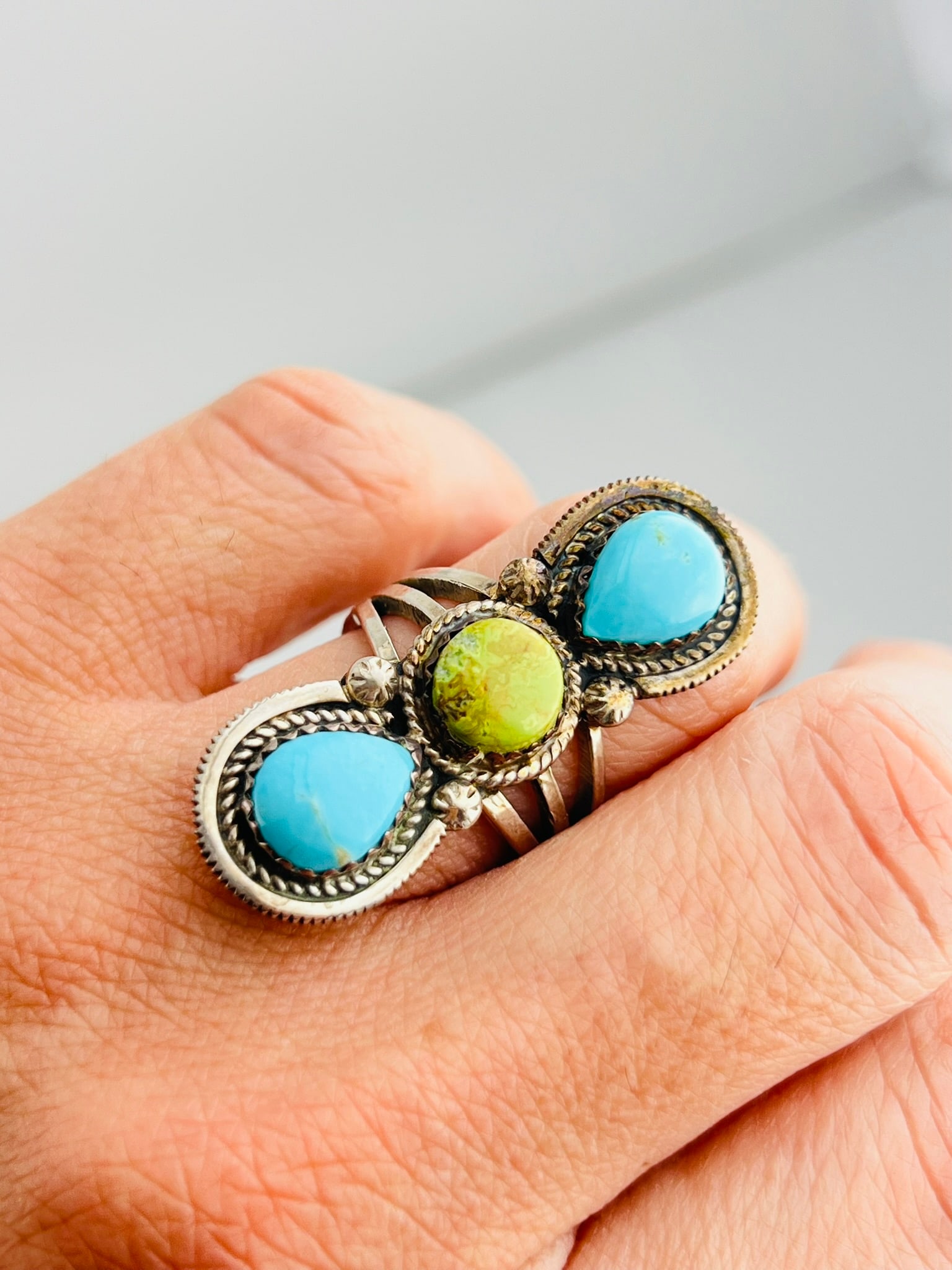 925 Sterling Silver American Style Turquoise Ring (1 of 5)