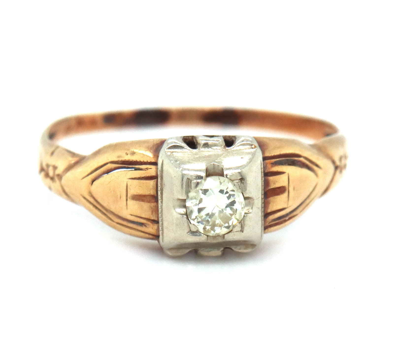 Vintage style 14kt yellow gold diamond ring (1 of 4)
