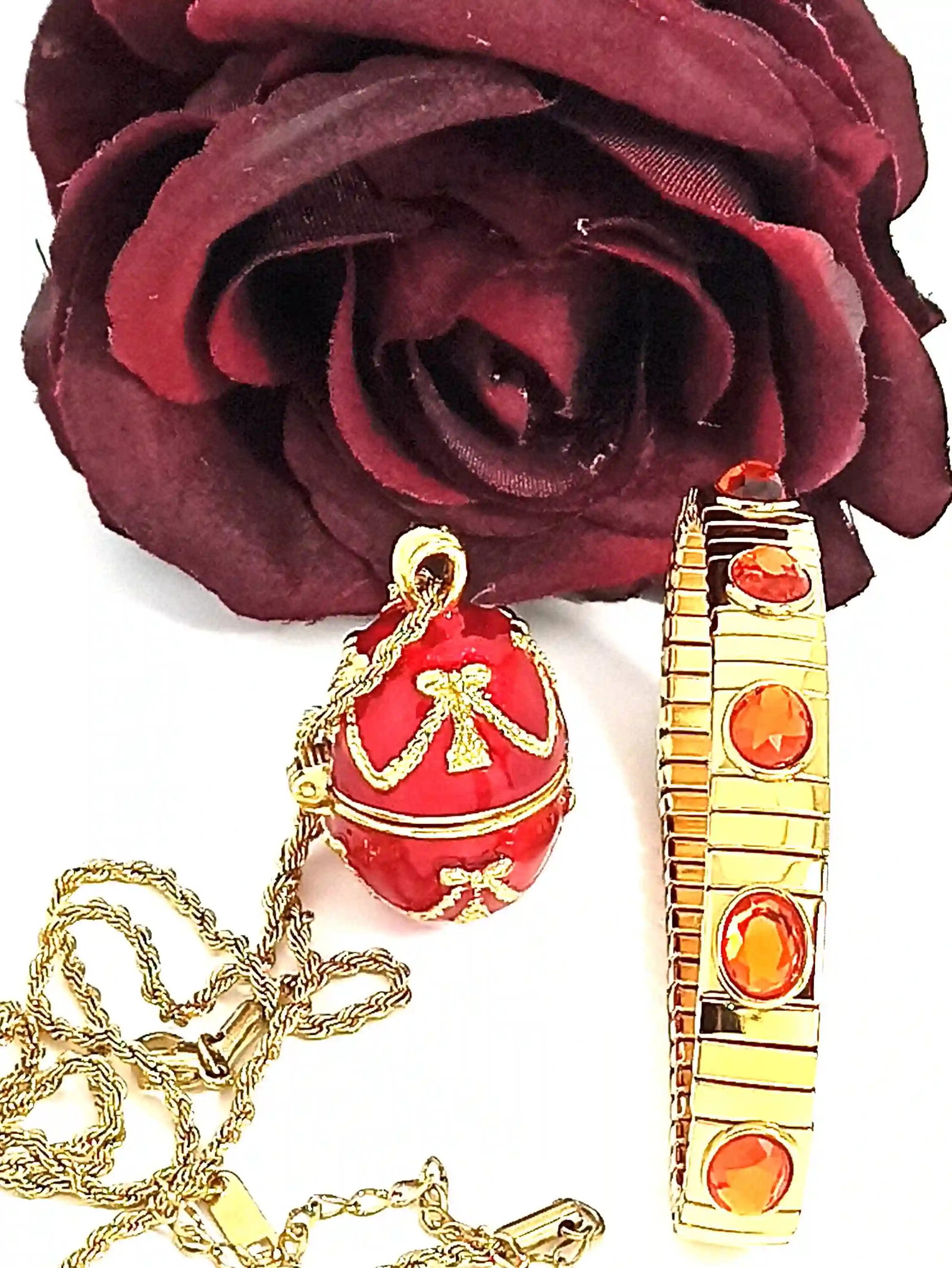 Imperial Egg Crystal Necklace & Ruby Bracelet Set ? 24K Gold Handset Locket: Celebrate timeless romance with this breathtaking imperial-inspired egg necklace and bracelet set, designed as a meaningful gift for her. Inspired by classic European royal artistry, this handcrafted