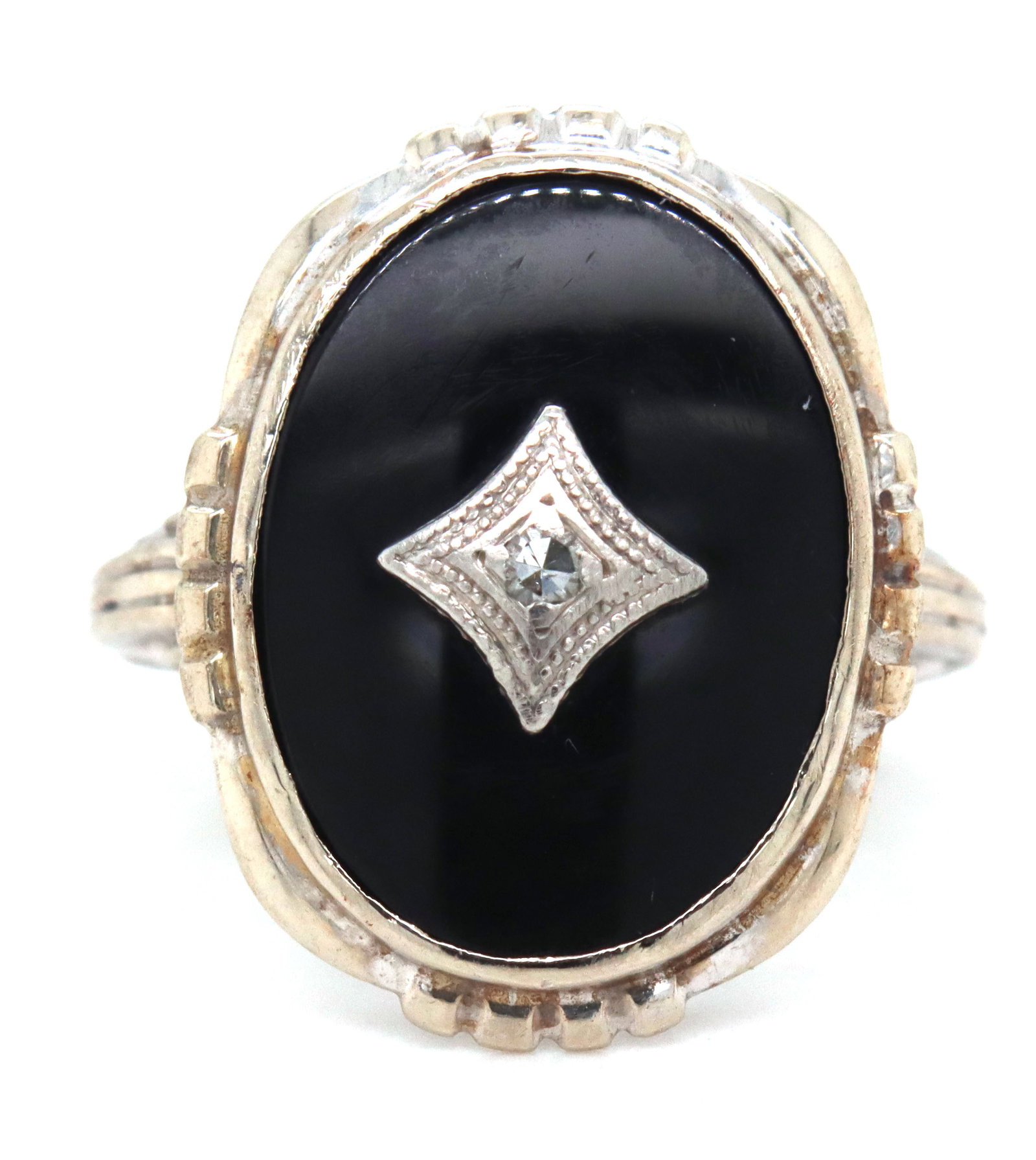 10kt White gold oval black onyx ring (1 of 4)