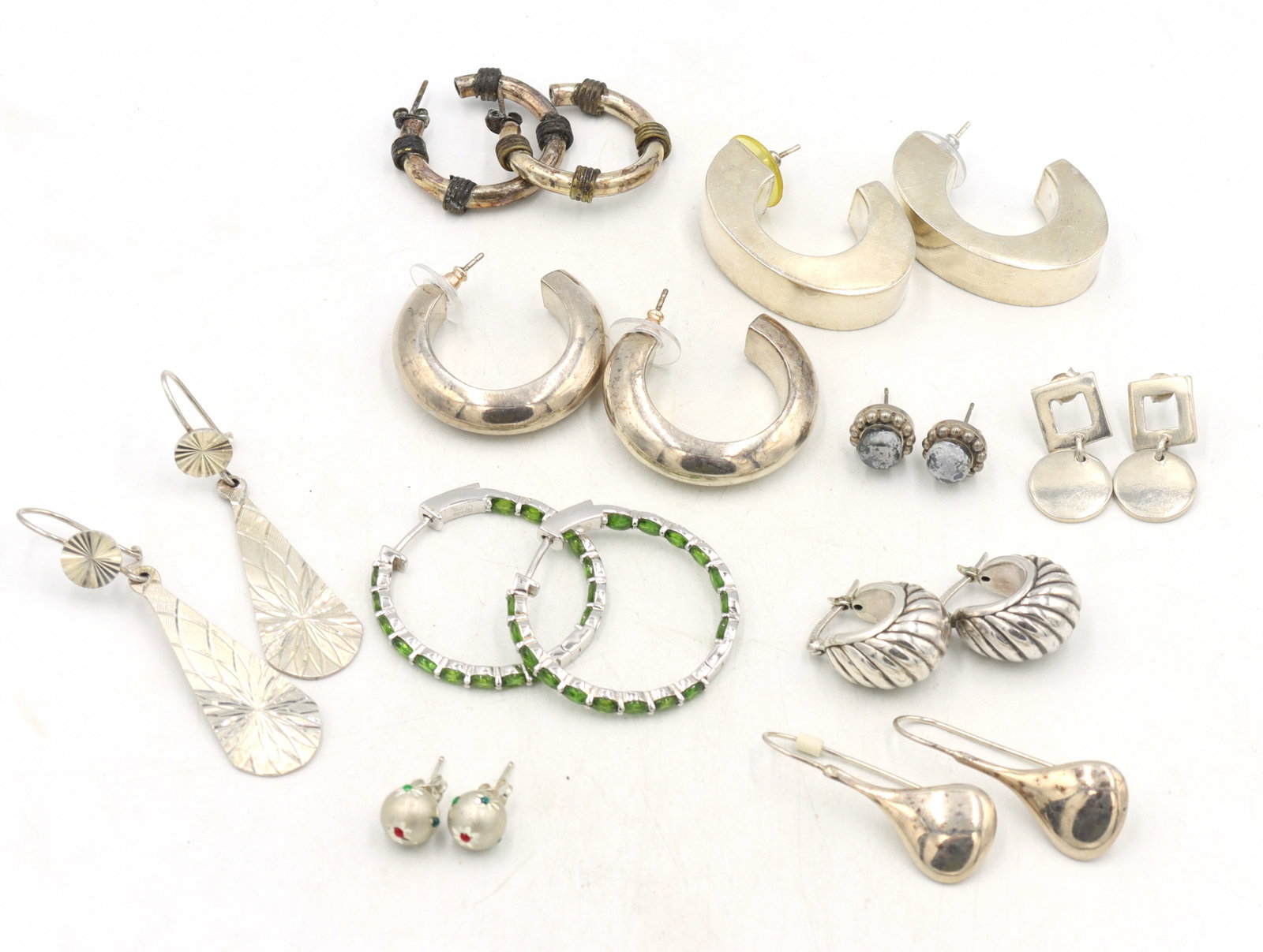 Group lot of Vintage 925 sterling silver earrings (1 of 8)