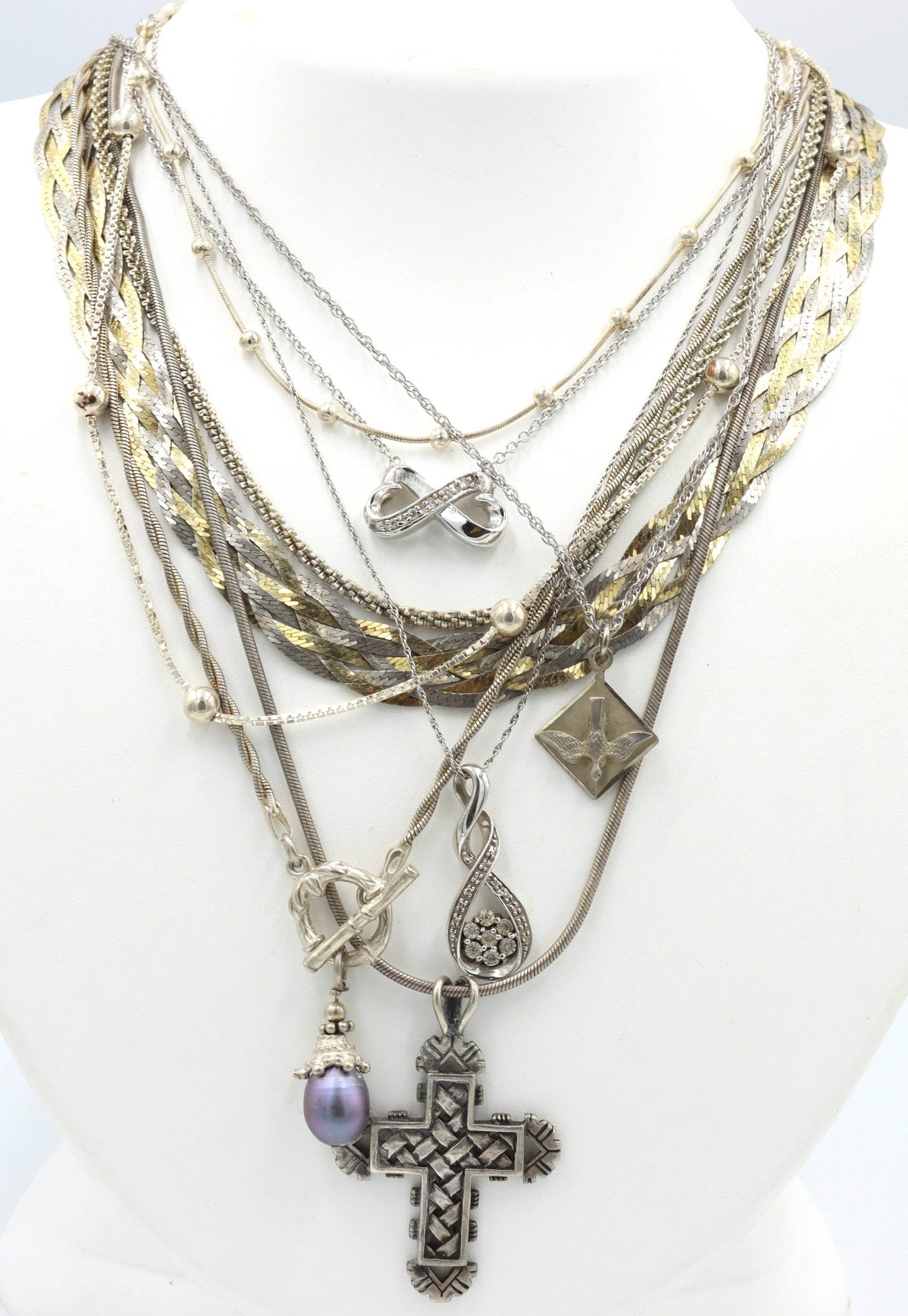 Group lot of Vintage 925 sterling silver necklaces (1 of 12)