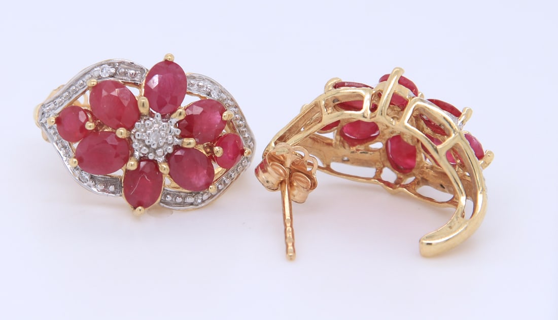 10KT Yellow Gold Flower Cluster Ruby Earrings - 3