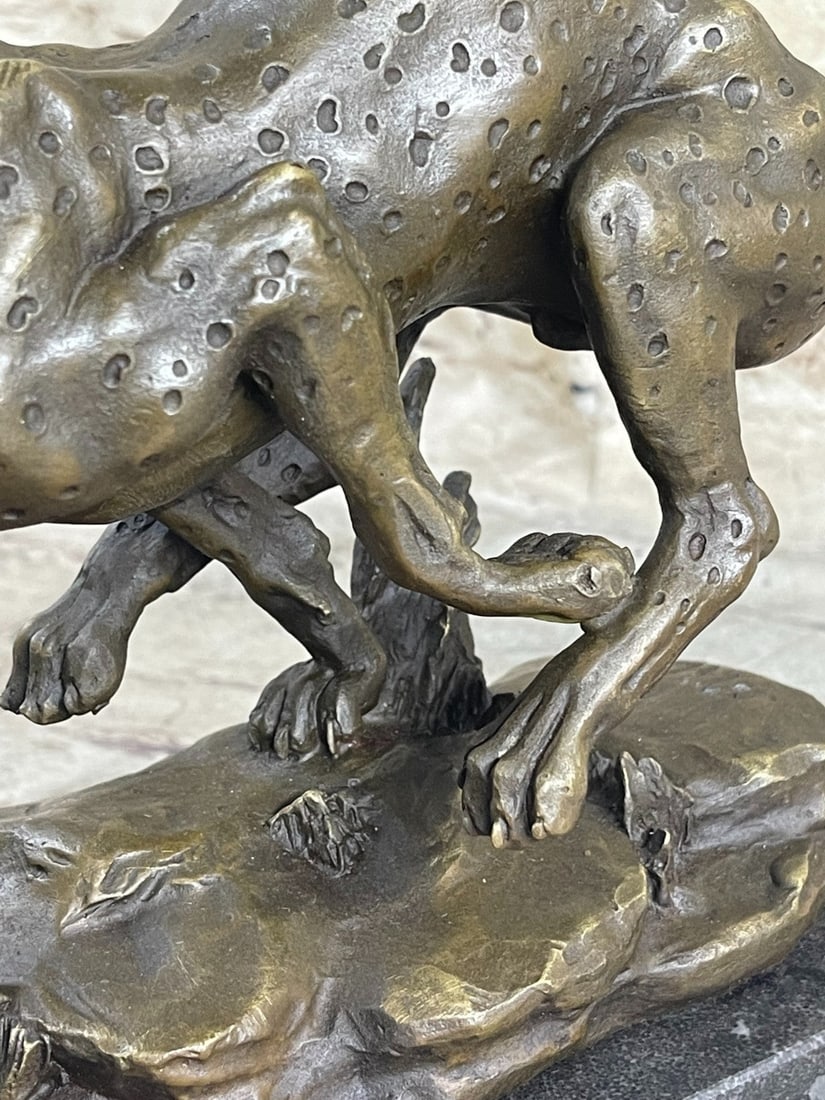 Cheetah Bronze Statue - 6